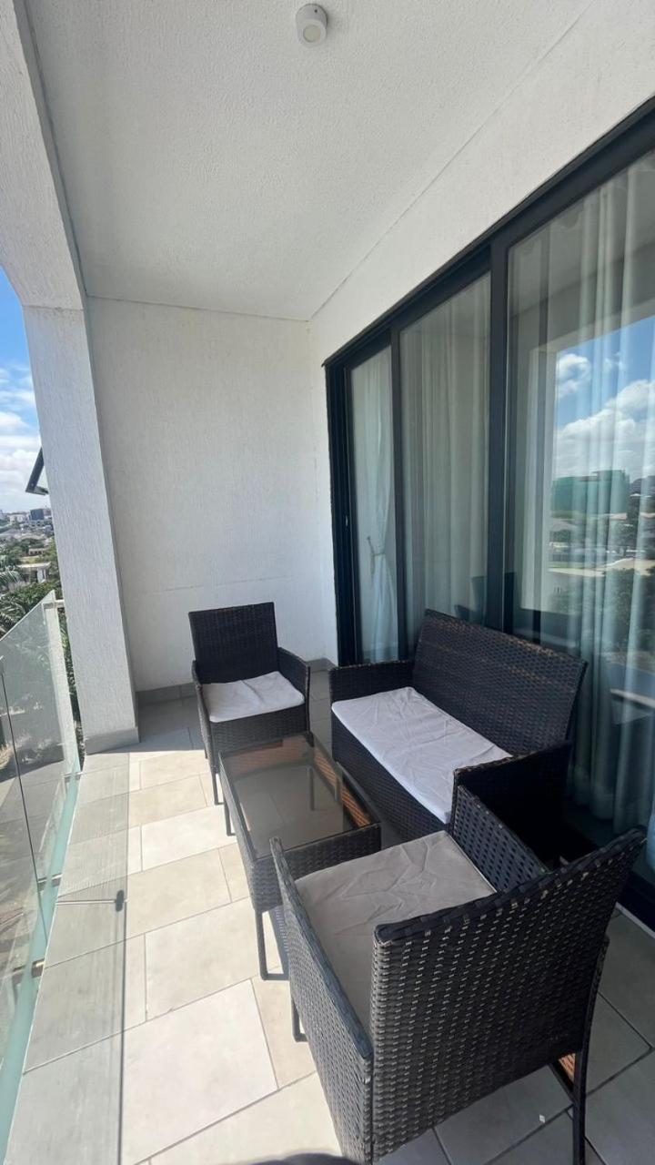 Luxury Labone Edge 2-Bedroom Apartment In Accra - Fivehills Homes Eksteriør billede