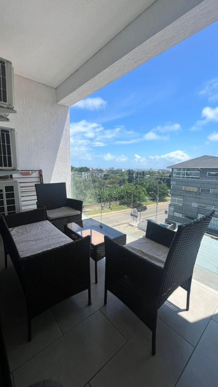 Luxury Labone Edge 2-Bedroom Apartment In Accra - Fivehills Homes Eksteriør billede